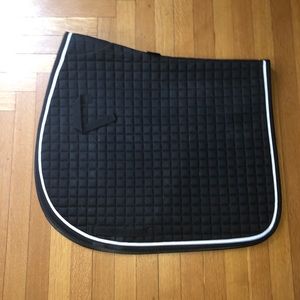SmartPak Dressage Saddle Pad- Black w/white